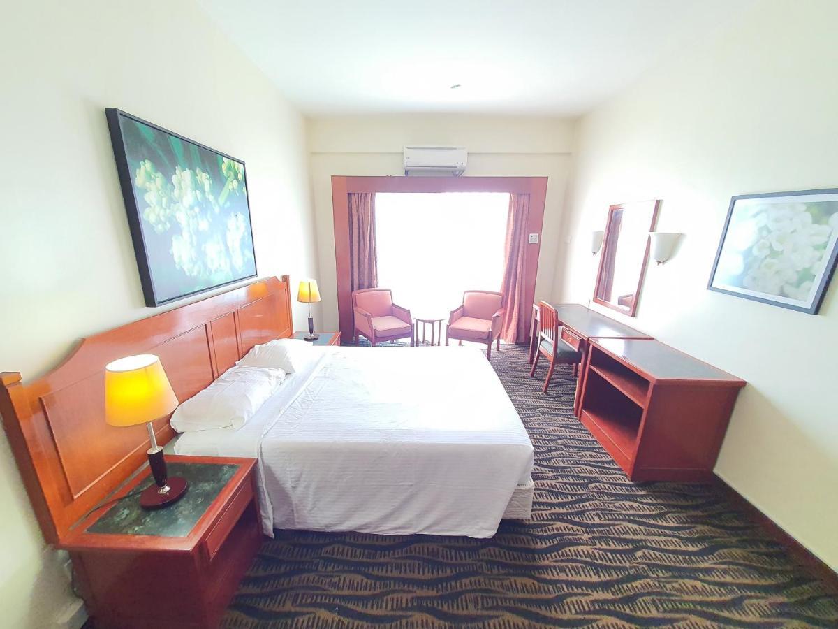 Seaview Deluxe Studio Couples Room S Tanjung Bungah (Penang) Exterior photo