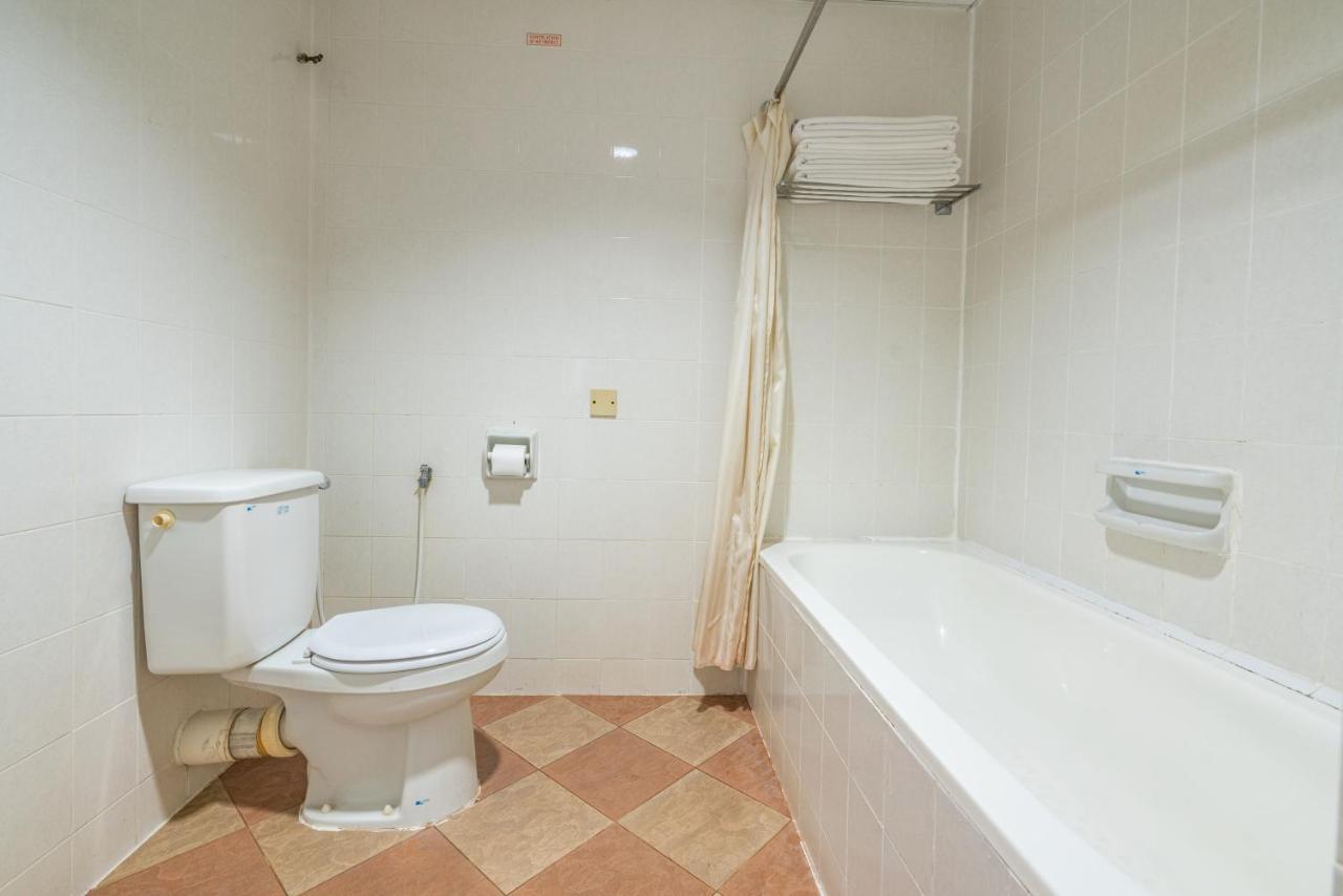 Seaview Deluxe Studio Couples Room S Tanjung Bungah (Penang) Exterior photo