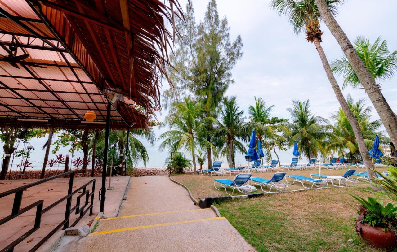 Seaview Deluxe Studio Couples Room S Tanjung Bungah (Penang) Exterior photo