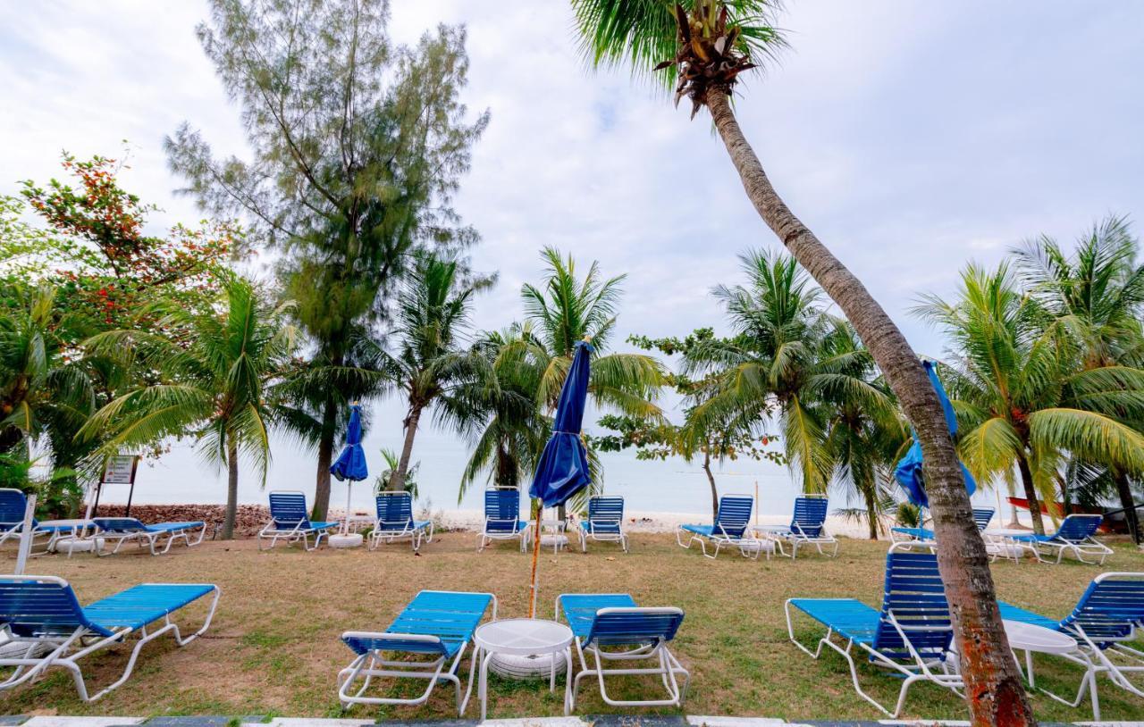 Seaview Deluxe Studio Couples Room S Tanjung Bungah (Penang) Exterior photo